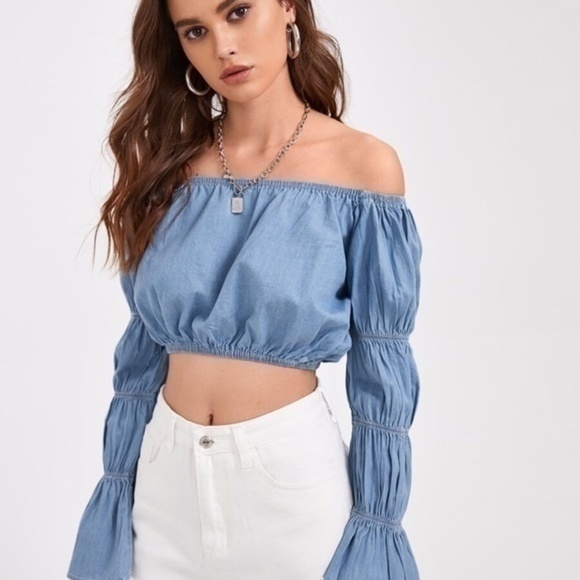 NWT Ruched Sleeve Off The Shoulder Denim Top - Picture 1 of 3